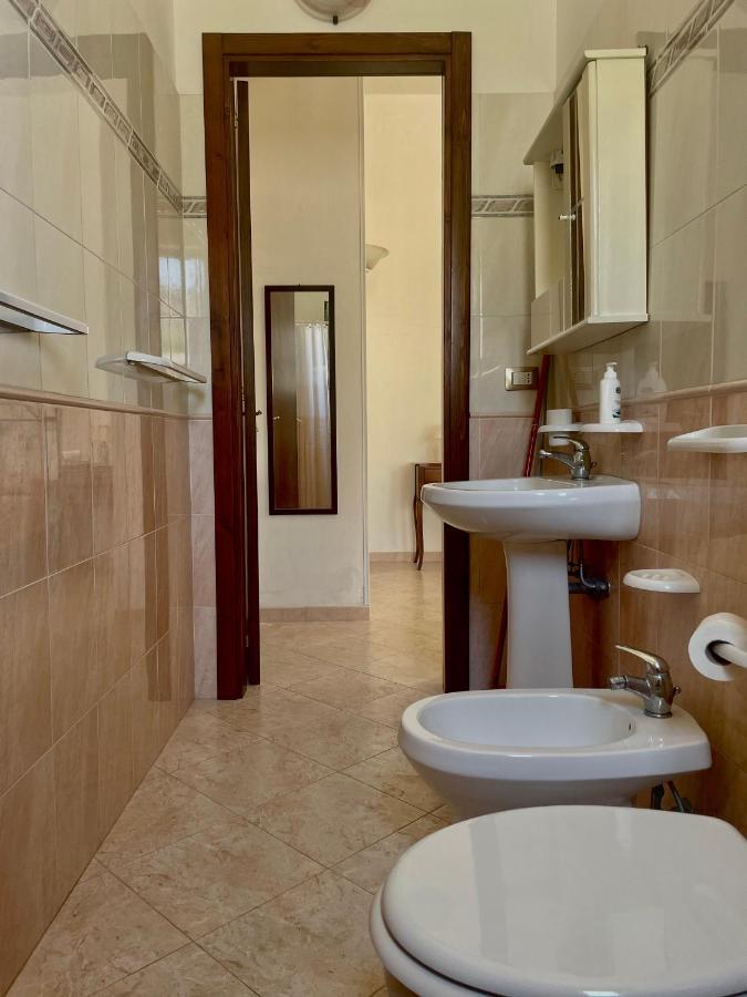 La Rondine Bed And Breakfast Uggiano La Chiesa Exterior foto