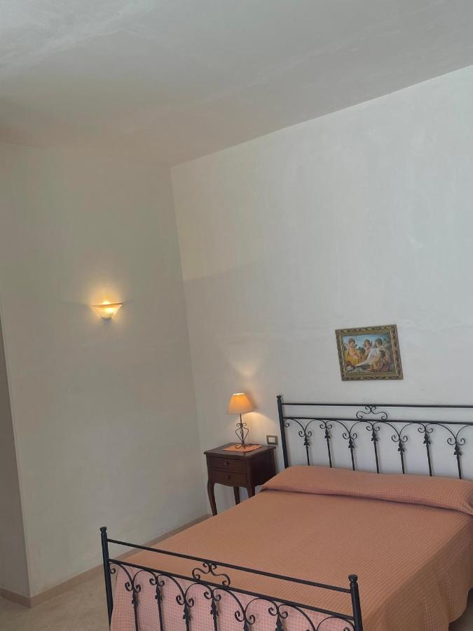 La Rondine Bed And Breakfast Uggiano La Chiesa Exterior foto
